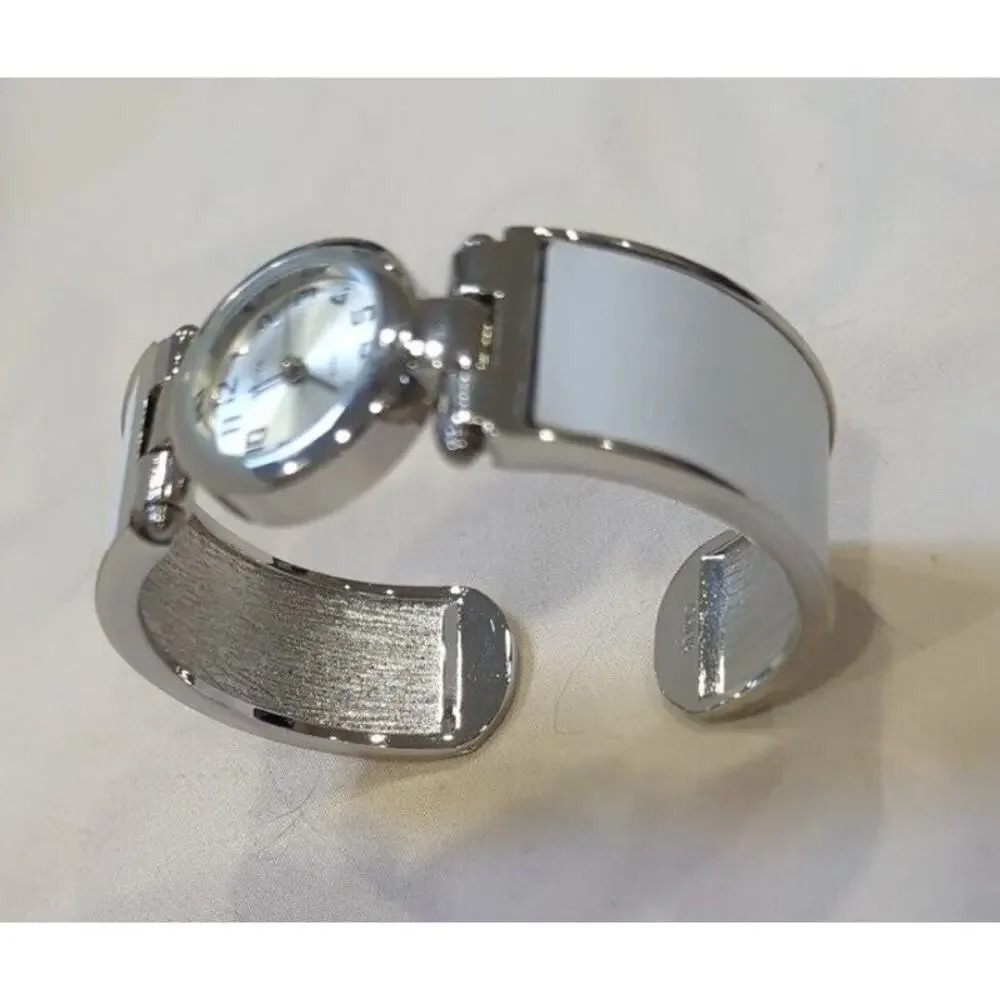 Geneva women silver